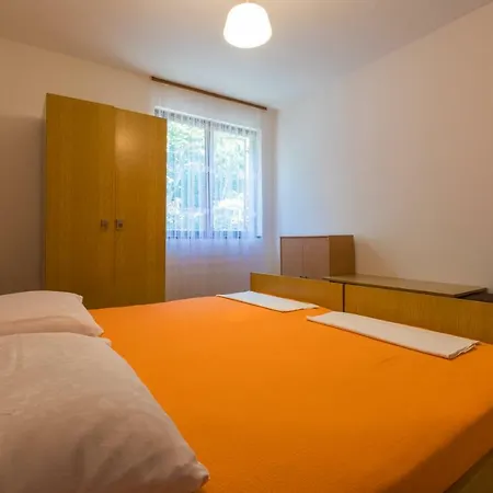 Vera Apartment